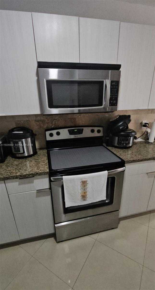 Small Image of 7368 SOUTH WEST 82ND ST #E215, Miami Number 5