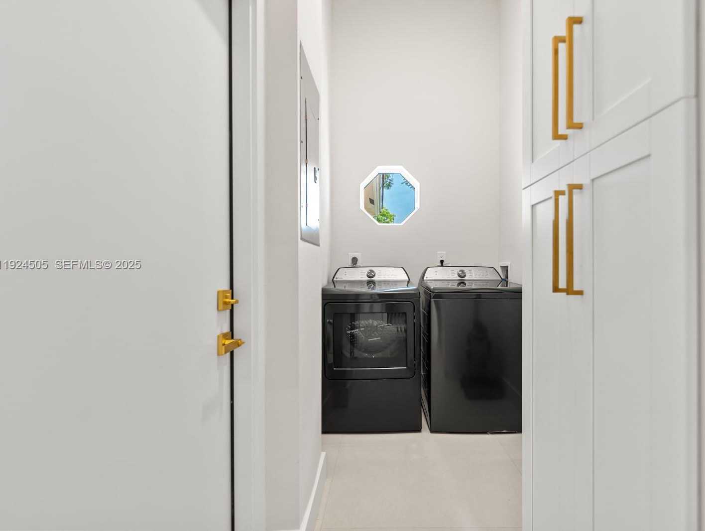 Small Image of 16160 SOUTH WEST 89TH PL, Palmetto Bay Number 40