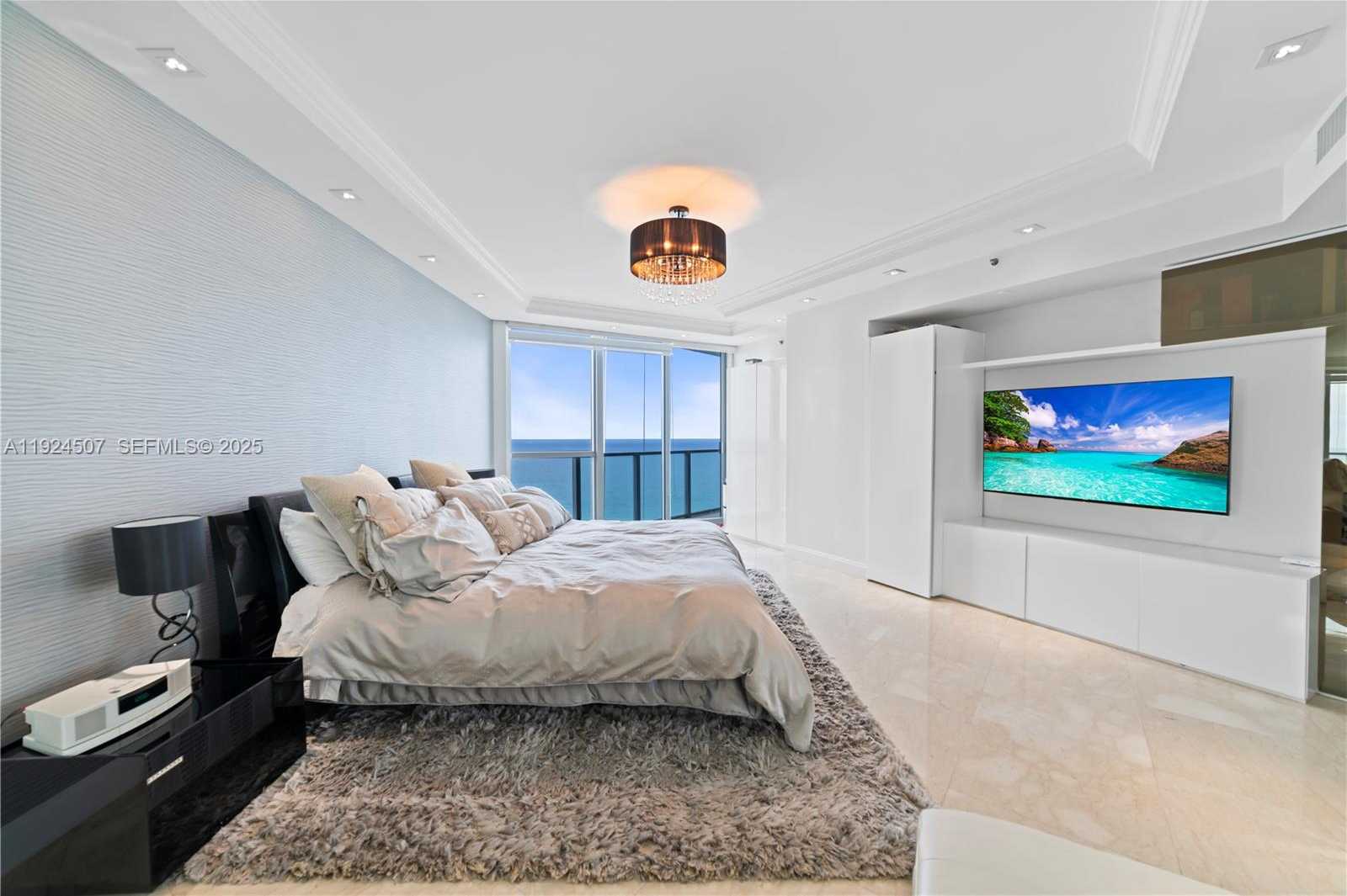 Imagen de Pequeño Objeto