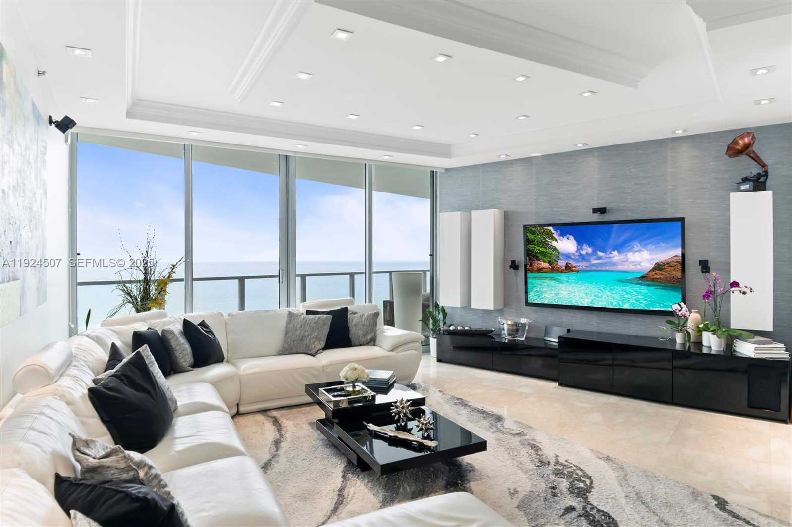 Imagen de Pequeño Objeto