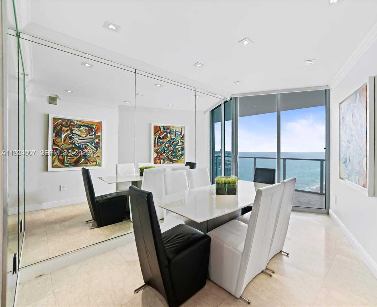 Imagen de Pequeño Objeto