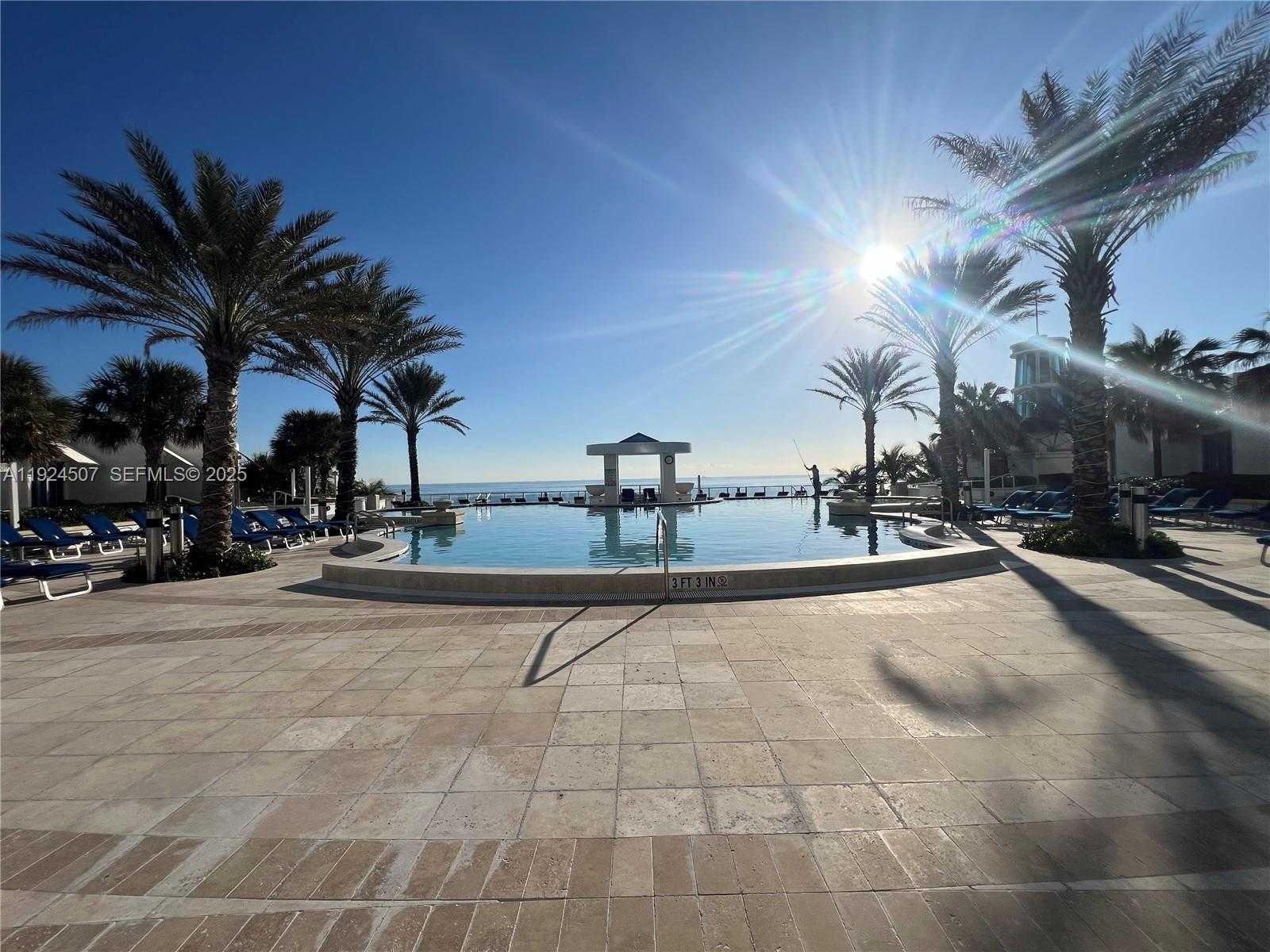 Imagen de Pequeño Objeto