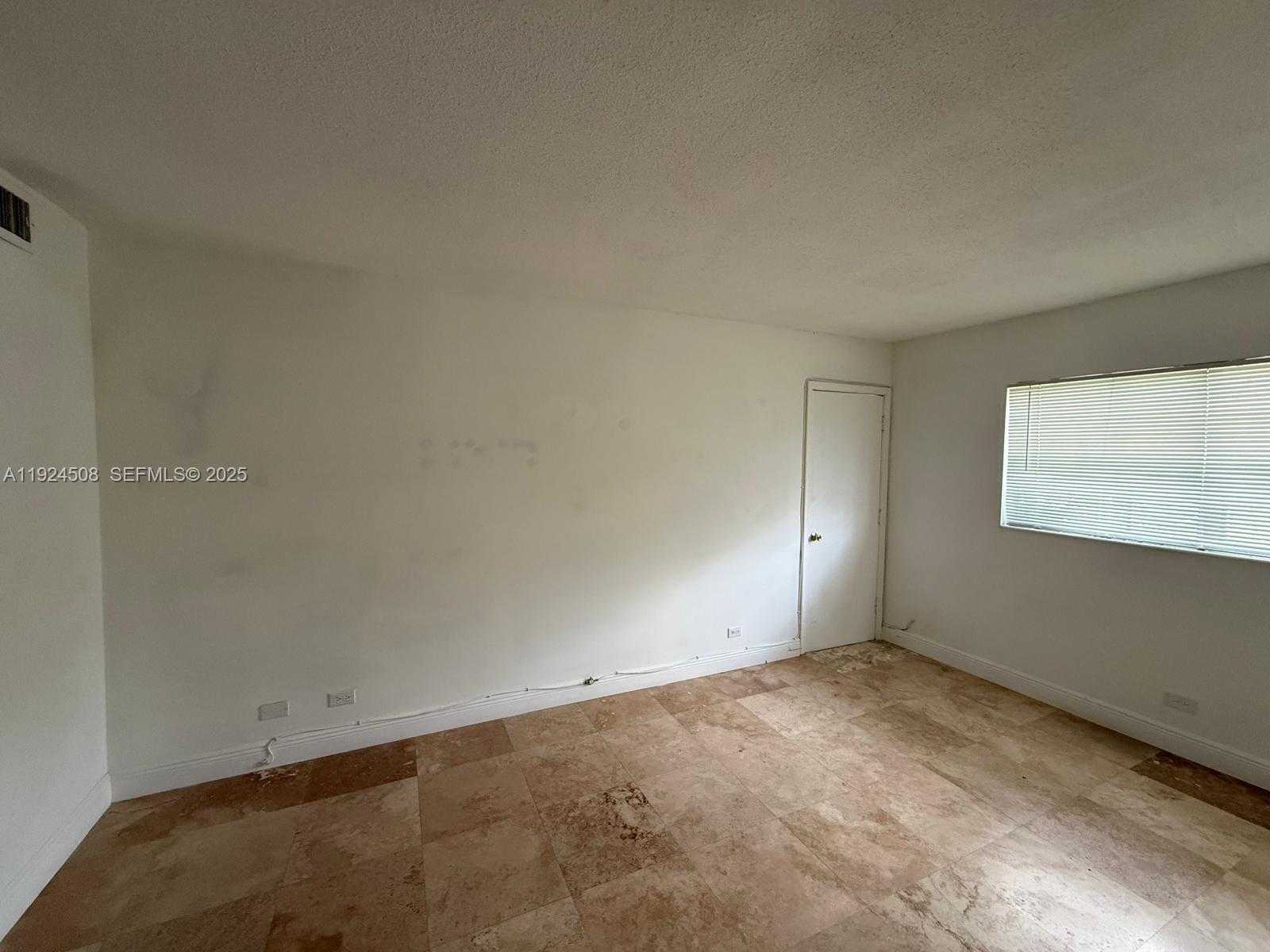 Small Image of 8101 SOUTH WEST 72 AV #214W, Miami Number 7