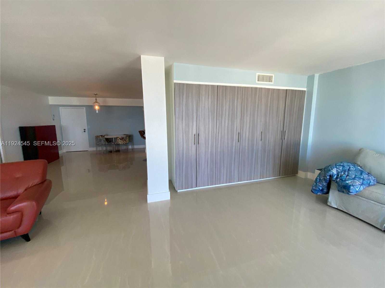 Small Image of 1500 SOUTH OCEAN DR #16J, Hollywood Number 25