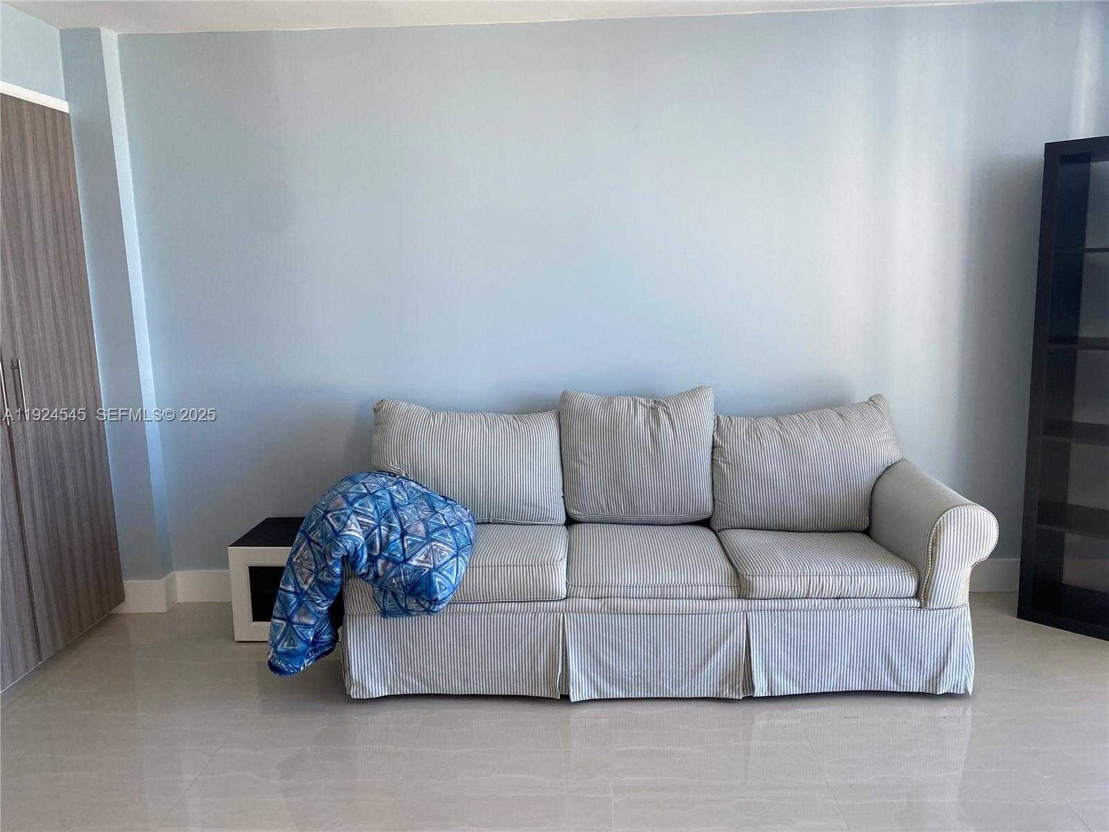 Small Image of 1500 SOUTH OCEAN DR #16J, Hollywood Number 26