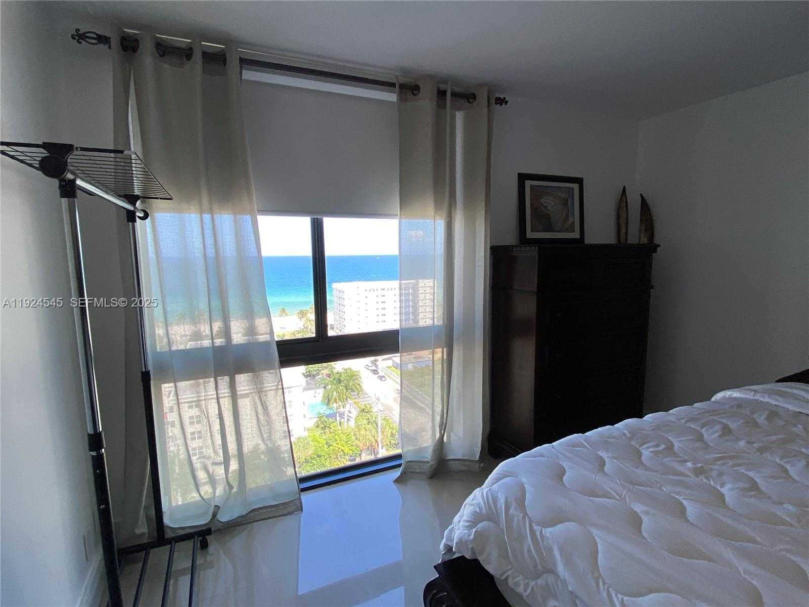 Small Image of 1500 SOUTH OCEAN DR #16J, Hollywood Number 4