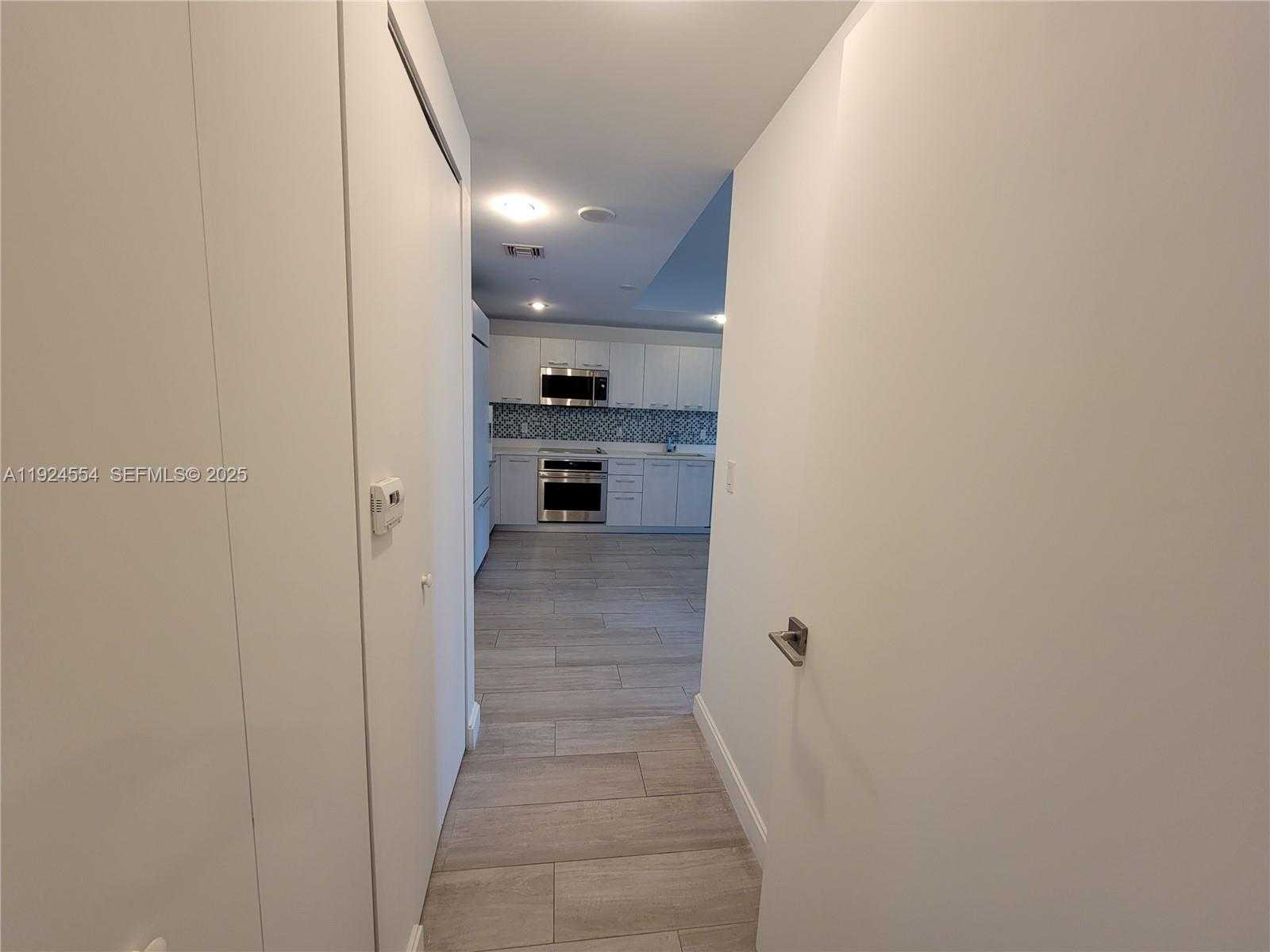 Small Image of 55 SOUTH WEST 9TH ST #1807, Miami Number 8