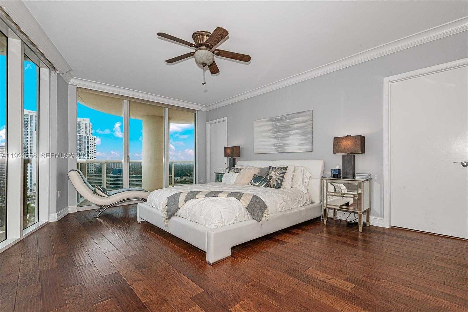 Small Image of 1850 SOUTH OCEAN DR #1105, Hallandale Beach Number 25