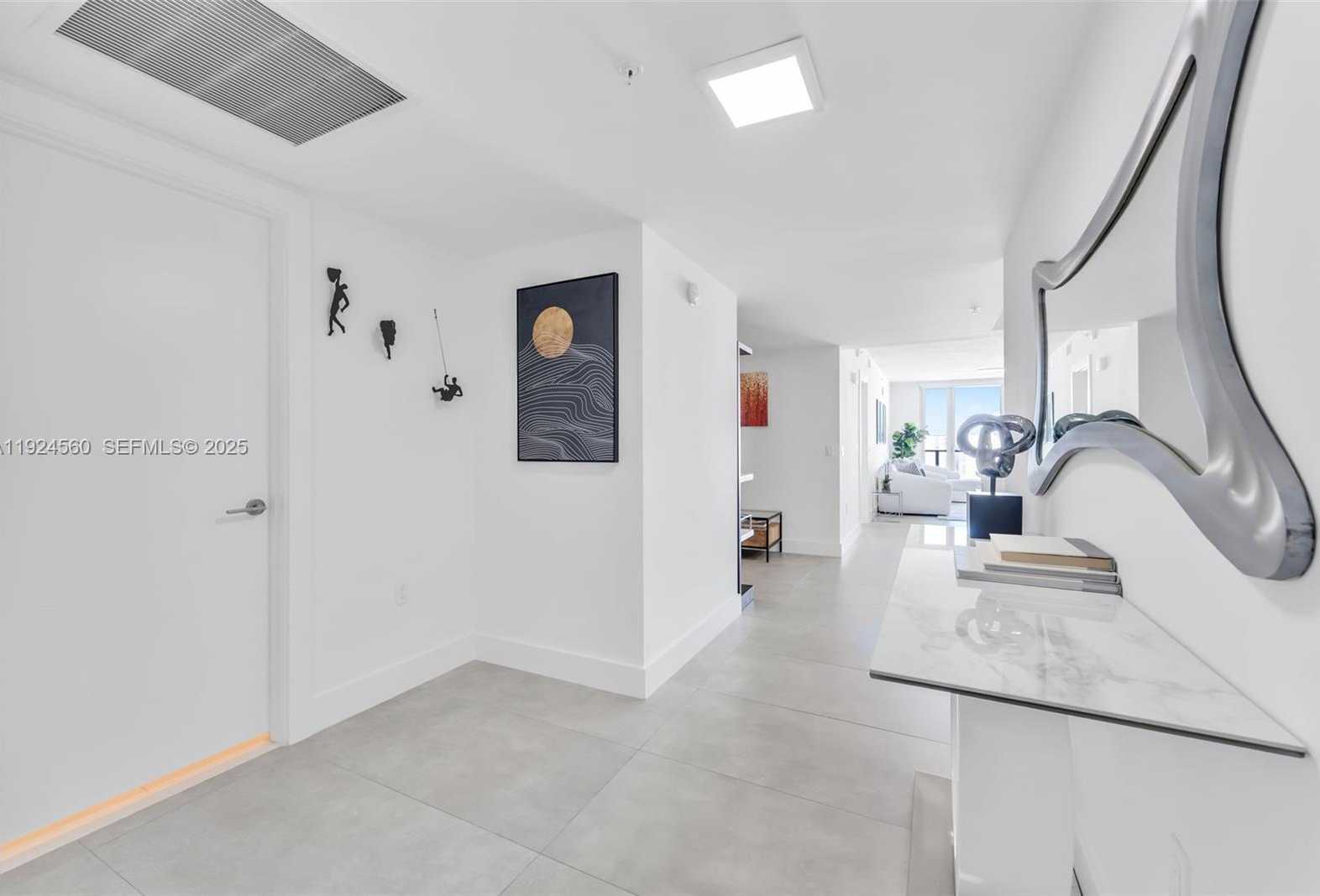 Imagen de Pequeño Objeto