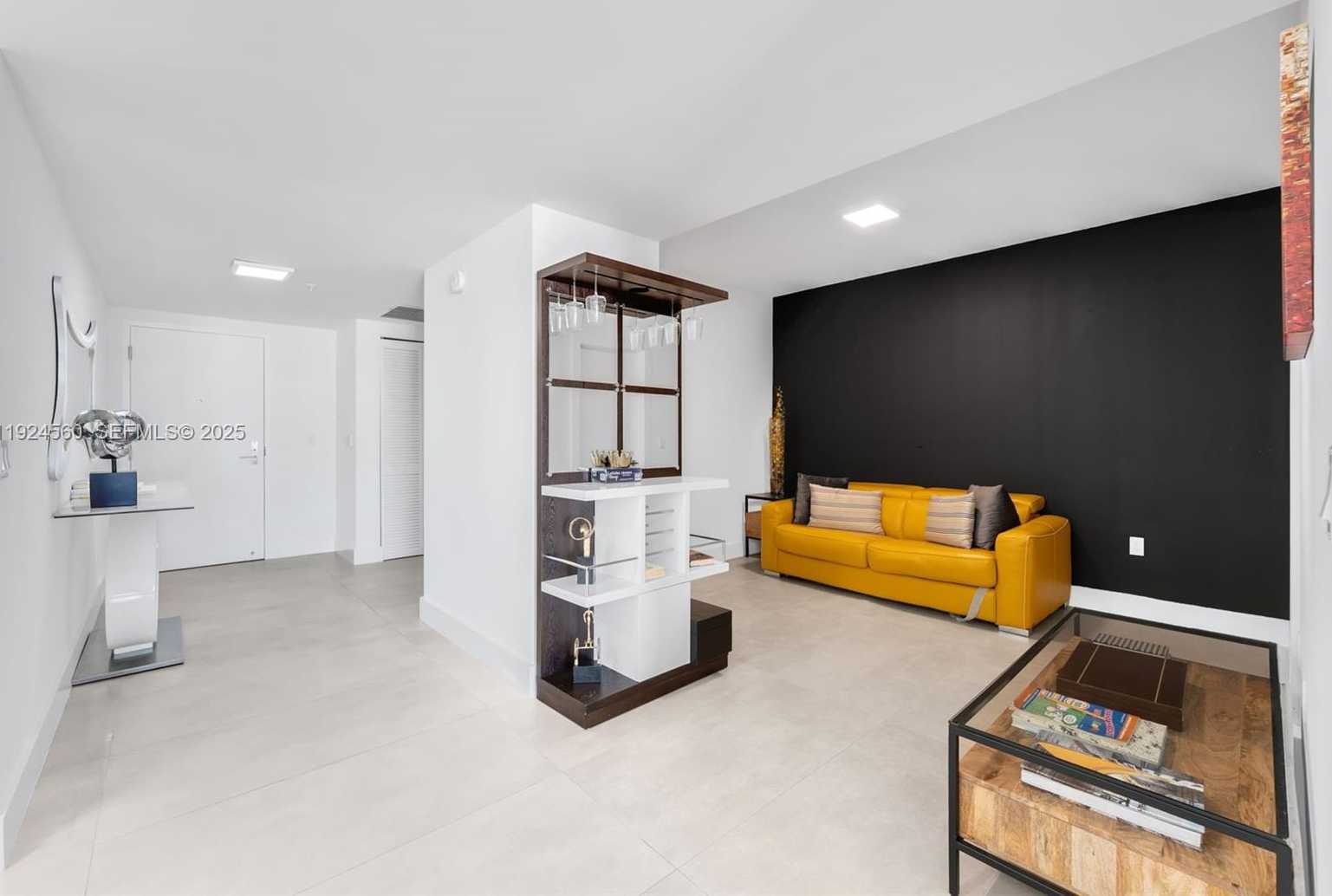 Imagen de Pequeño Objeto