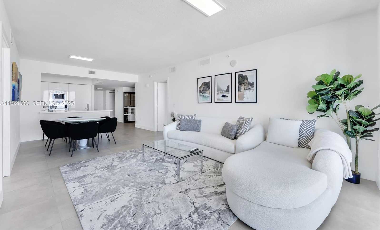 Imagen de Pequeño Objeto