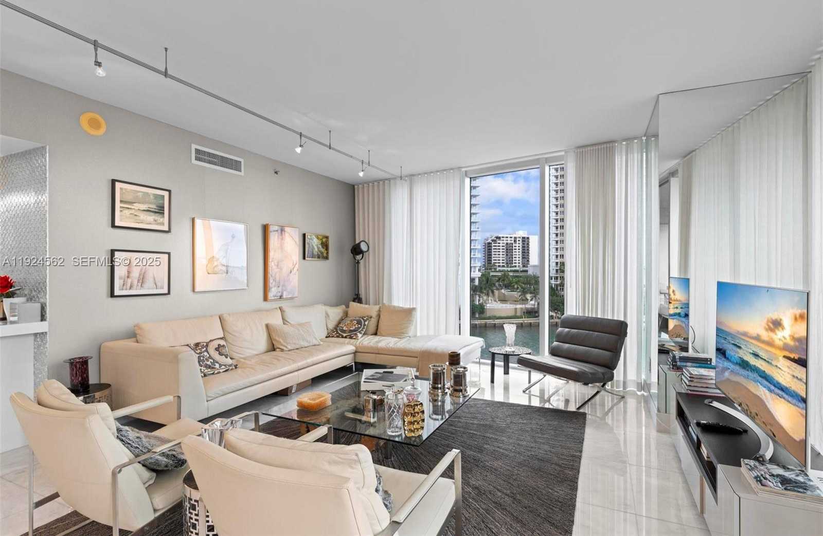 Small Image of 495 BRICKELL AVE #501, Miami Number 11
