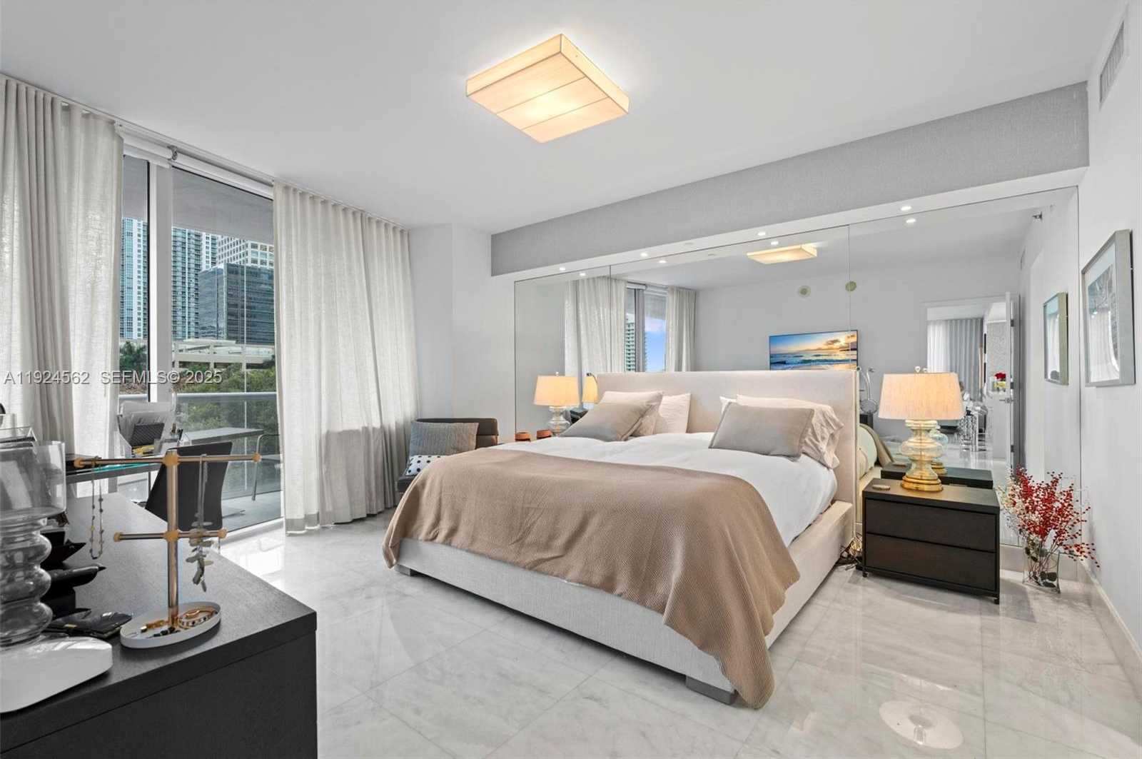 Small Image of 495 BRICKELL AVE #501, Miami Number 16