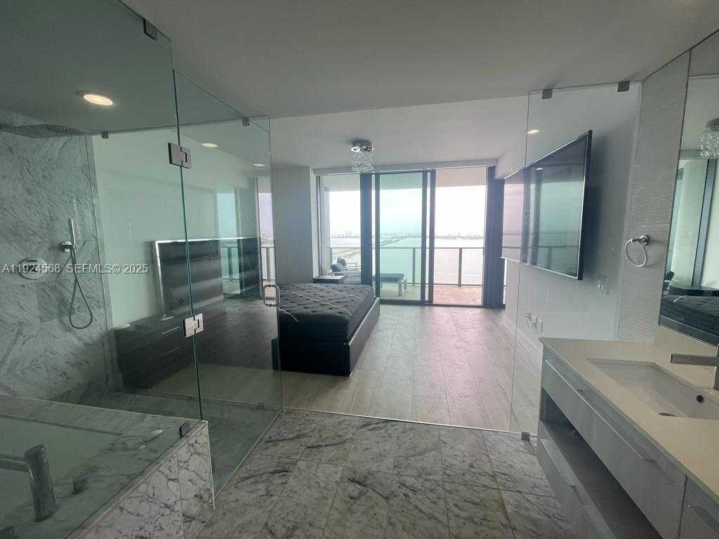 Imagen de Pequeño Objeto