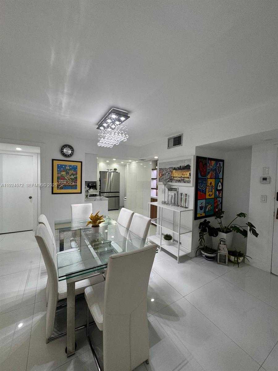 Imagen de Pequeño Objeto