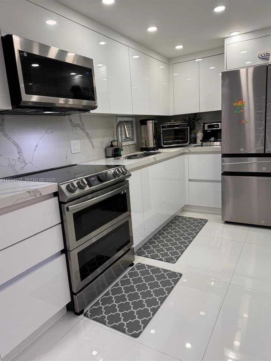 Imagen de Pequeño Objeto