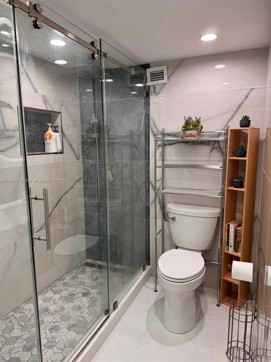 Imagen de Pequeño Objeto