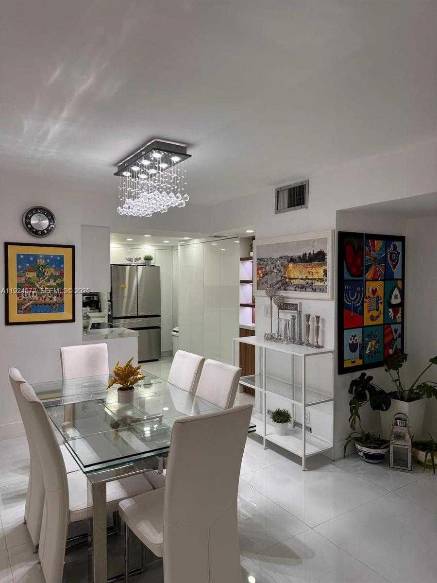 Imagen de Pequeño Objeto