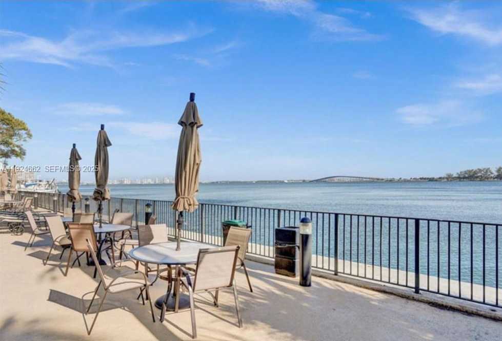 Small Image of 2333 BRICKELL AVE #1814, Miami Number 15