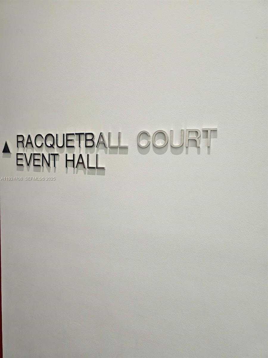 Imagen de Pequeño Objeto