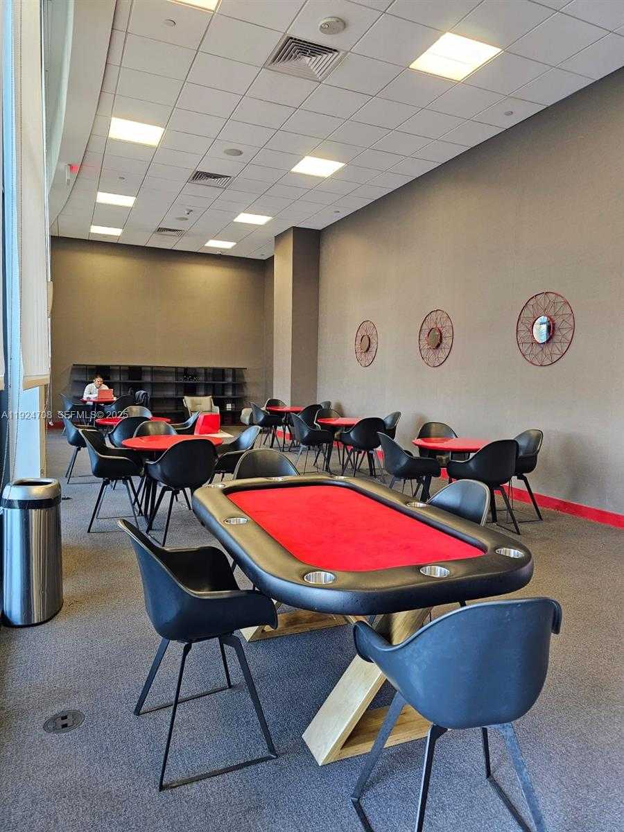 Imagen de Pequeño Objeto