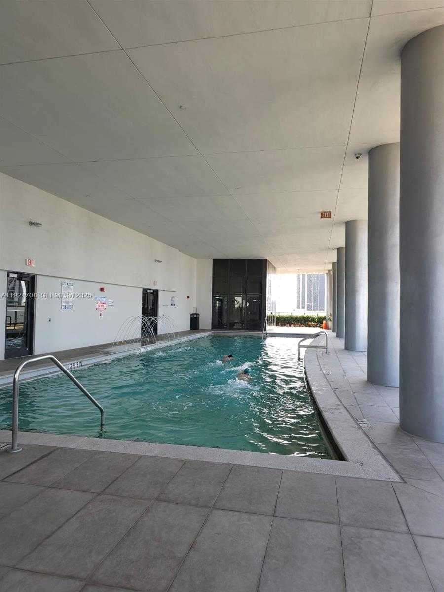 Imagen de Pequeño Objeto