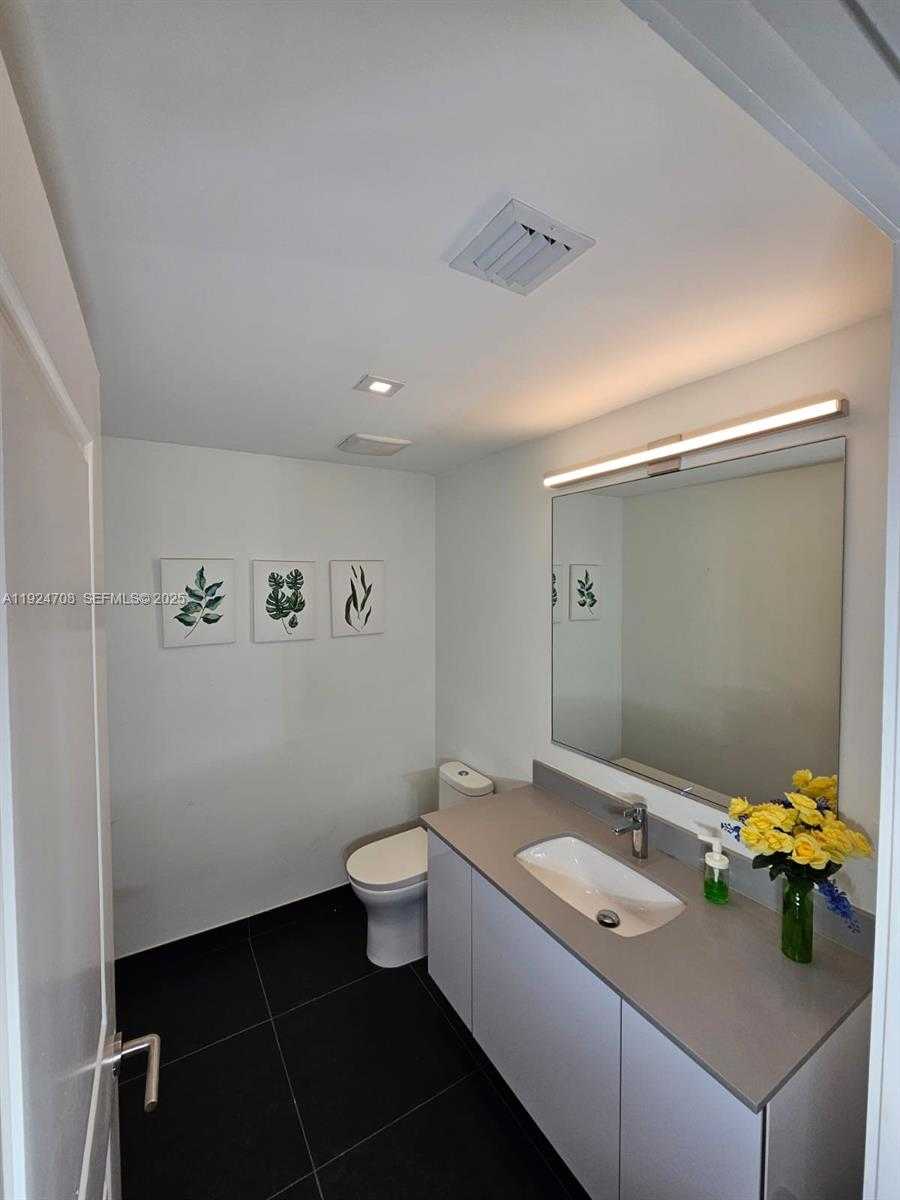 Imagen de Pequeño Objeto