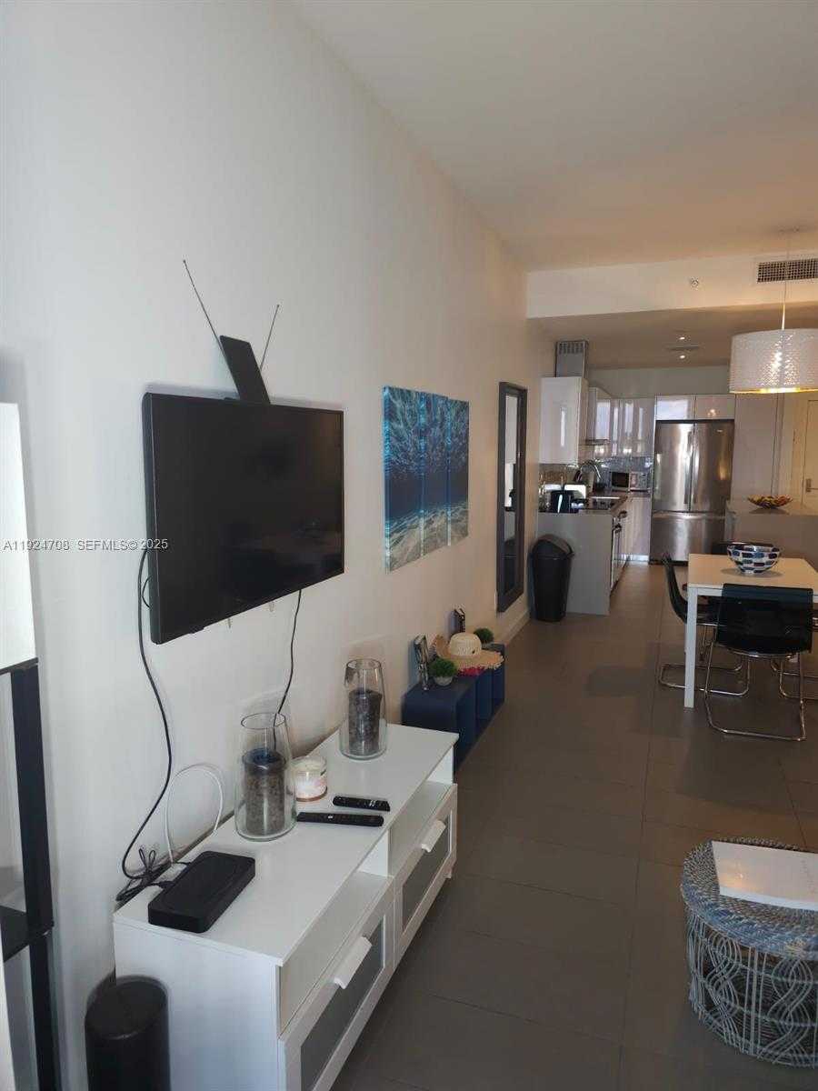 Imagen de Pequeño Objeto