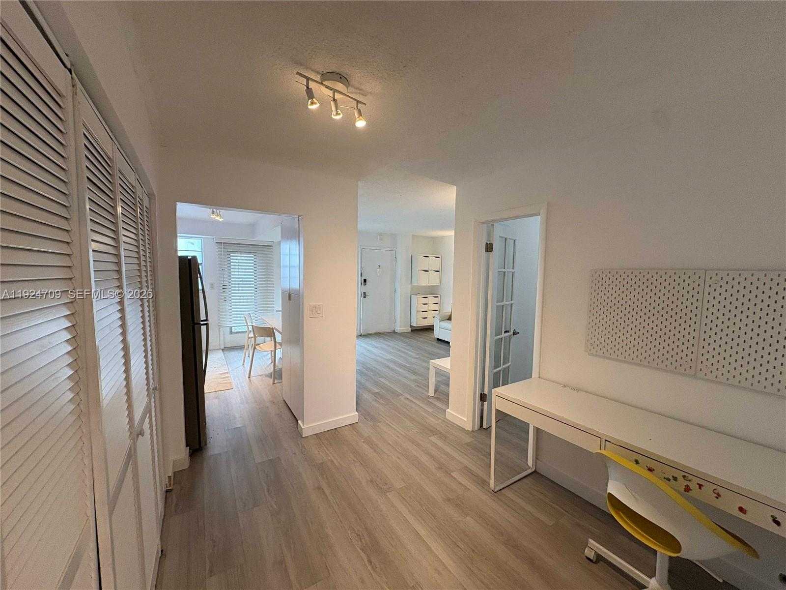 Small Image of 1340 LINCOLN RD #806, Miami Beach Number 15