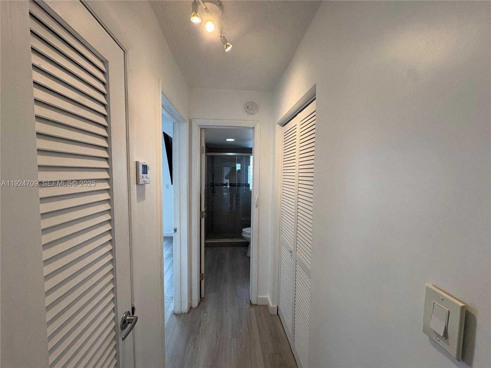 Small Image of 1340 LINCOLN RD #806, Miami Beach Number 20