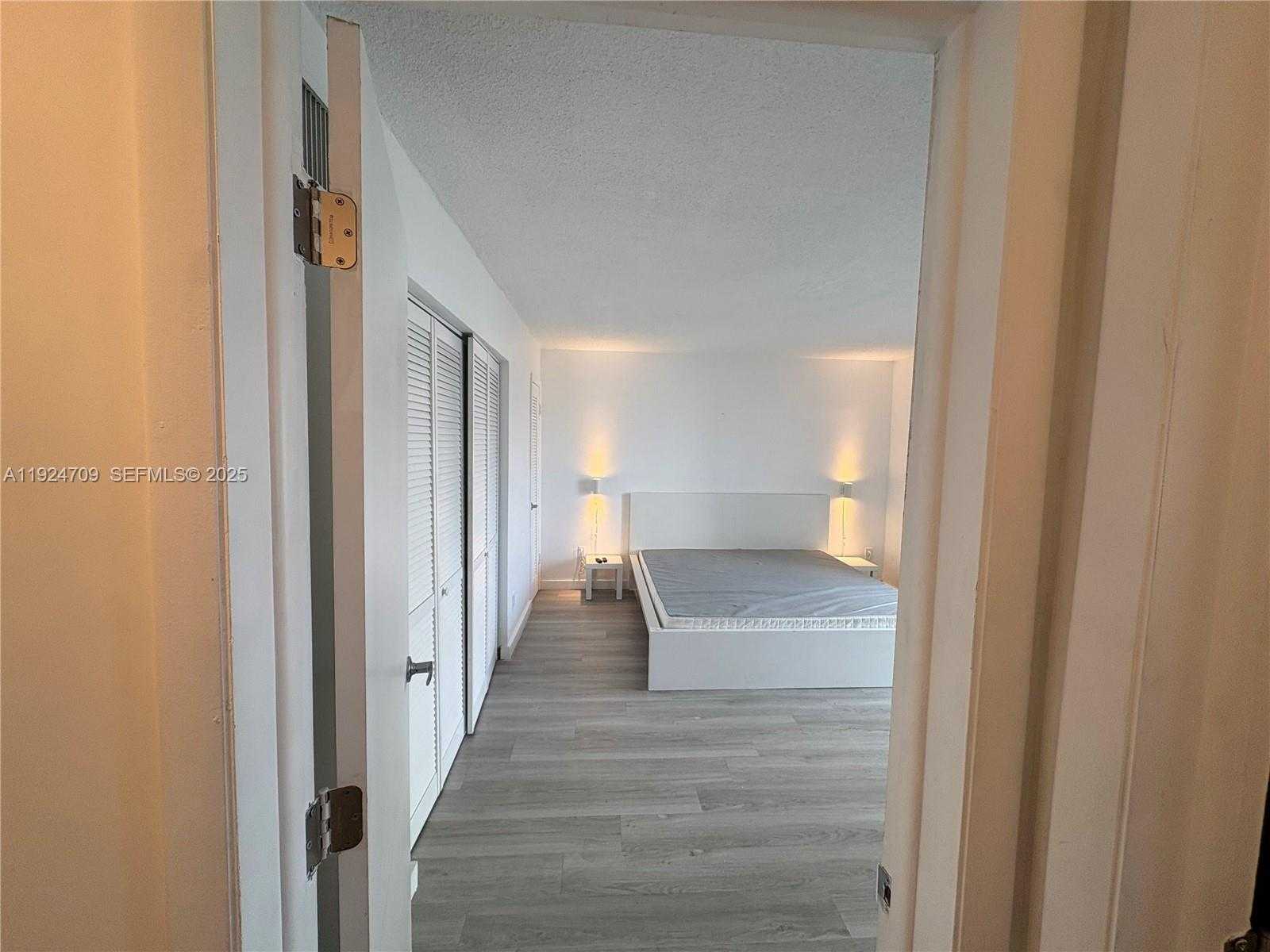 Small Image of 1340 LINCOLN RD #806, Miami Beach Number 23