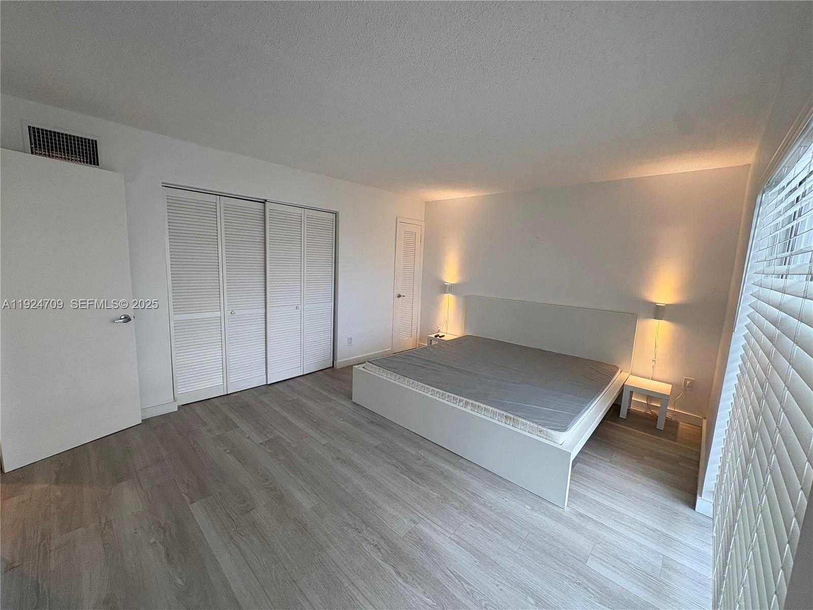 Small Image of 1340 LINCOLN RD #806, Miami Beach Number 25