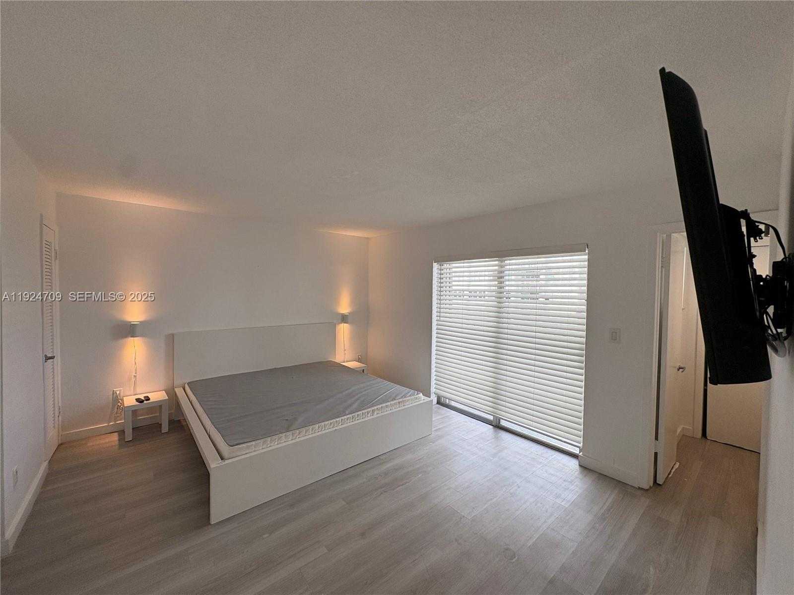 Small Image of 1340 LINCOLN RD #806, Miami Beach Number 26