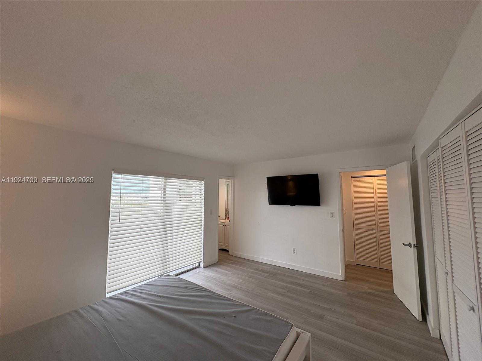Small Image of 1340 LINCOLN RD #806, Miami Beach Number 27