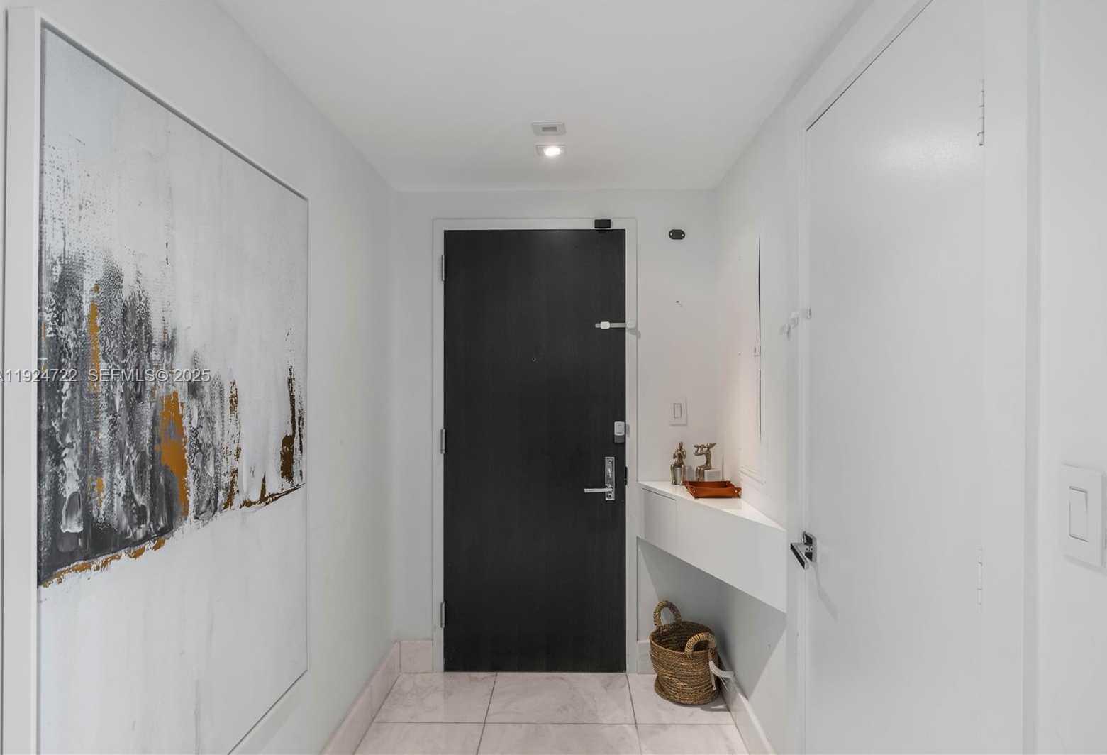 Small Image of 900 BISCAYNE BLVD #901, Miami Number 11