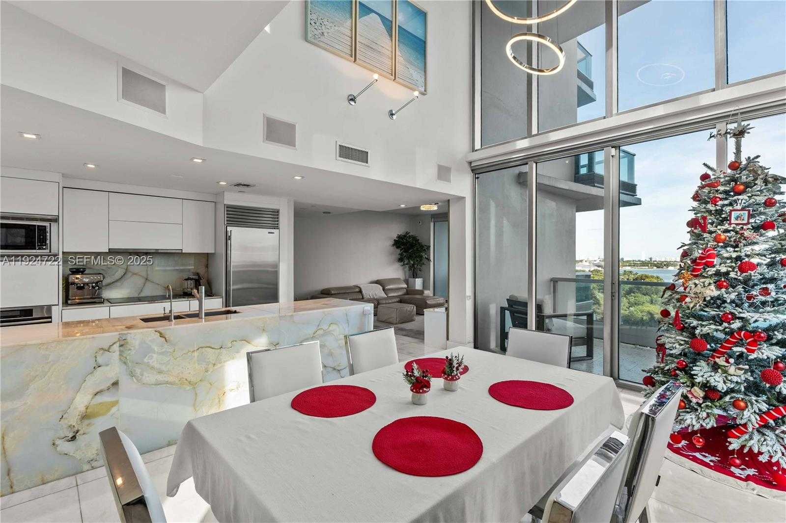 Small Image of 900 BISCAYNE BLVD #901, Miami Number 5