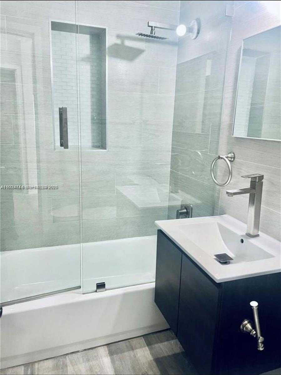 Small Image of 3110 SOUTH WEST 19TH TER #3110, Miami Number 7