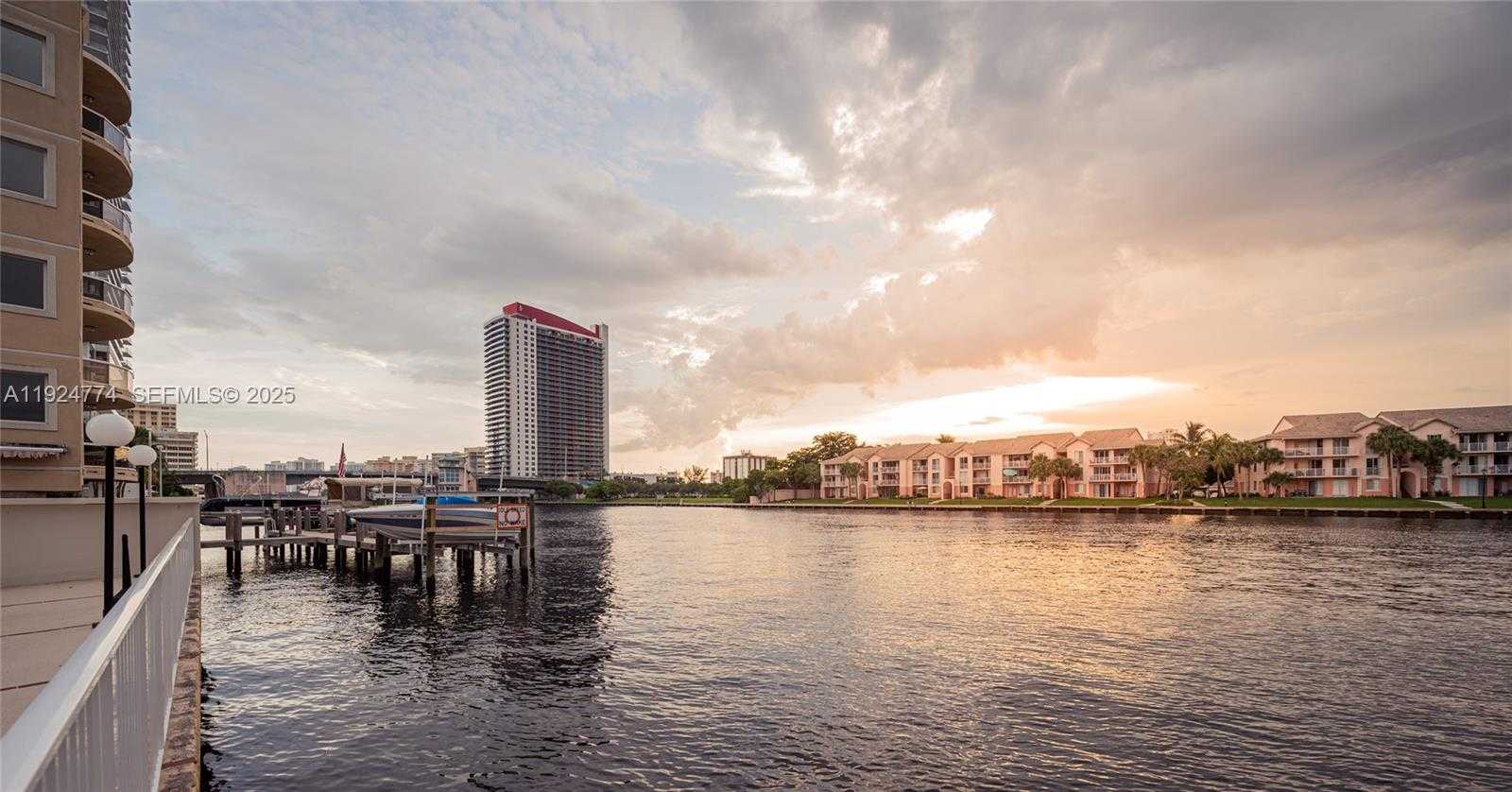 Imagen de Pequeño Objeto