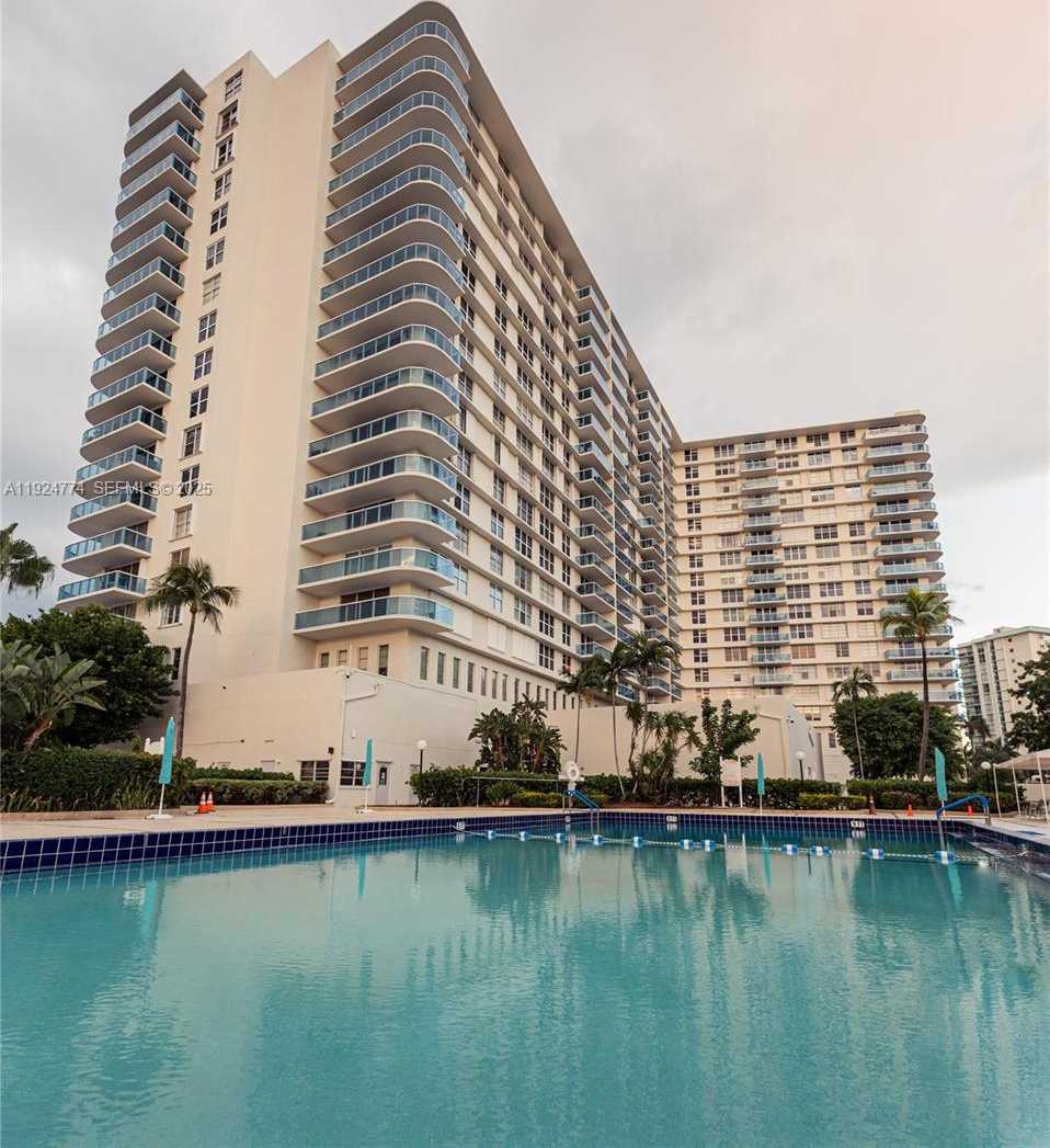 Imagen de Pequeño Objeto