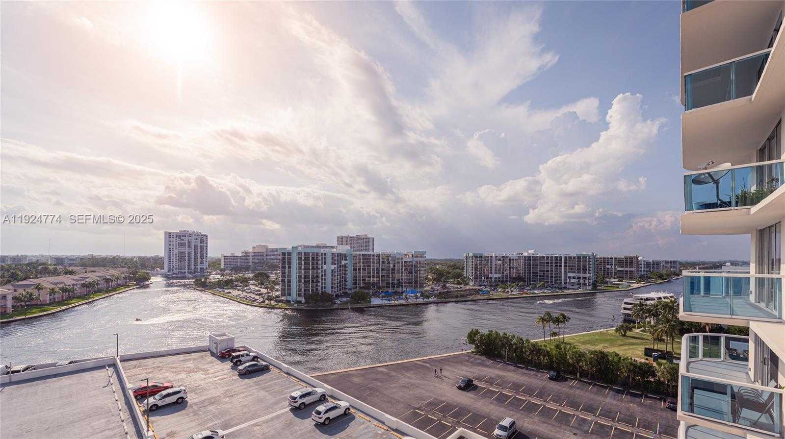 Imagen de Pequeño Objeto