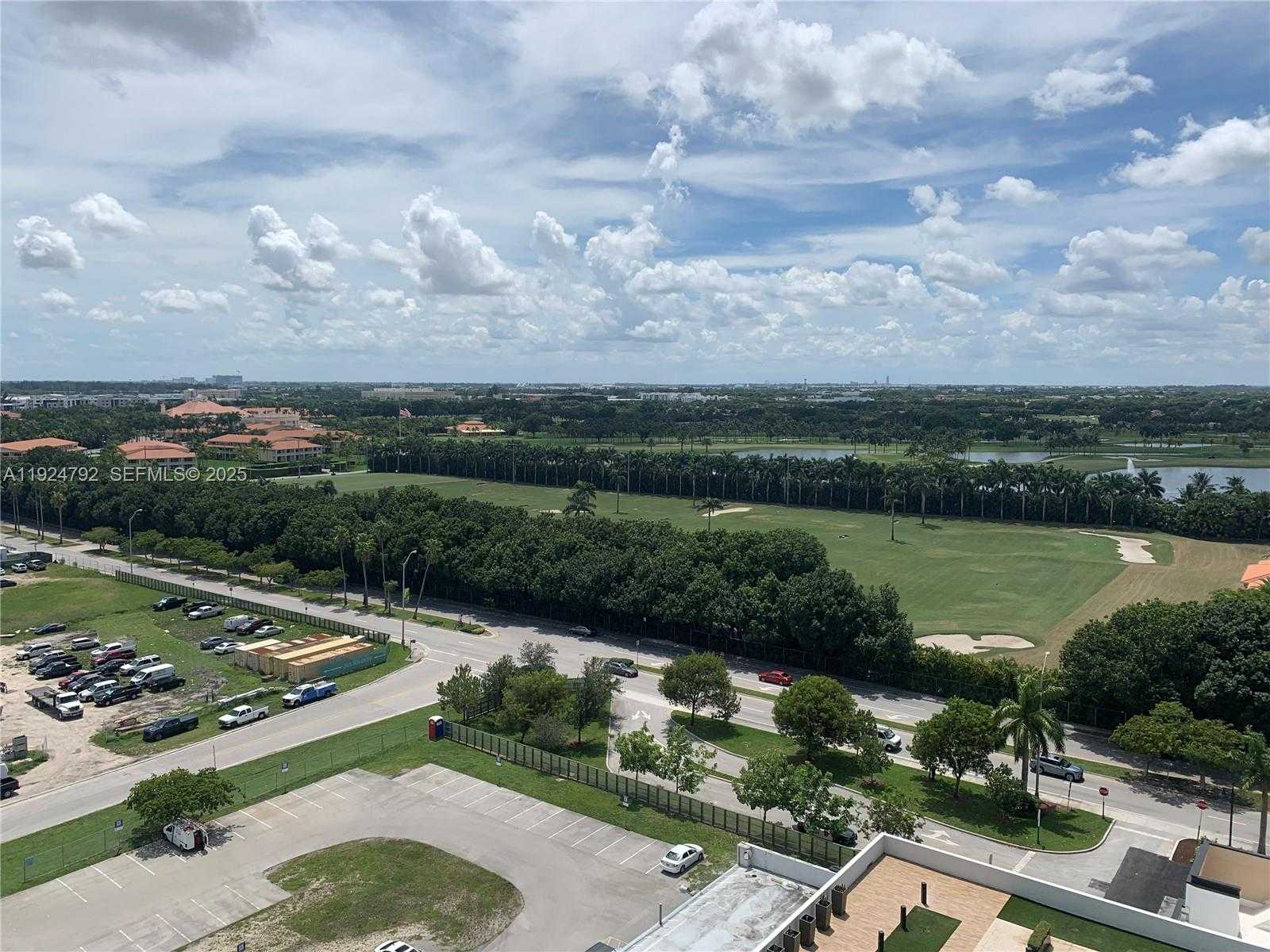 Imagen de Pequeño Objeto