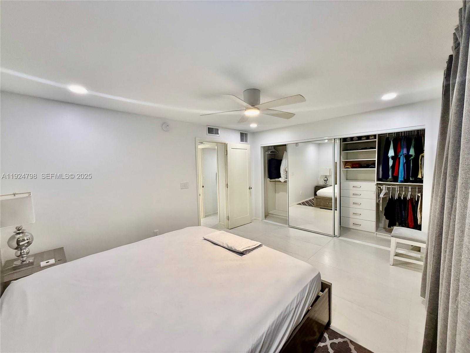Small Image of 1100 ALTON RD #4D, Miami Beach Number 13