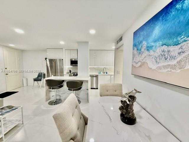Small Image of 1100 ALTON RD #4D, Miami Beach Number 20