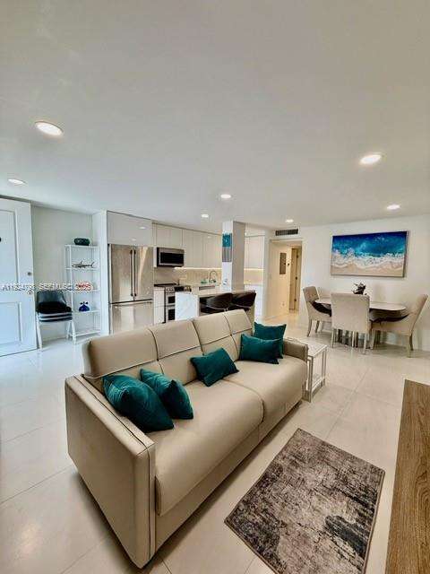 Small Image of 1100 ALTON RD #4D, Miami Beach Number 22