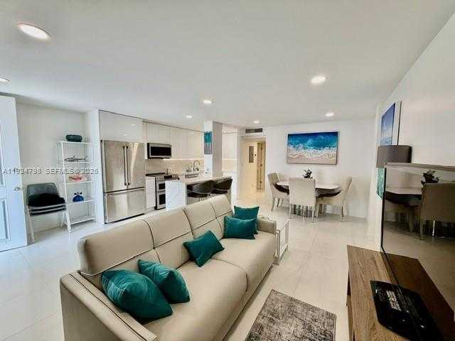 Small Image of 1100 ALTON RD #4D, Miami Beach Number 23