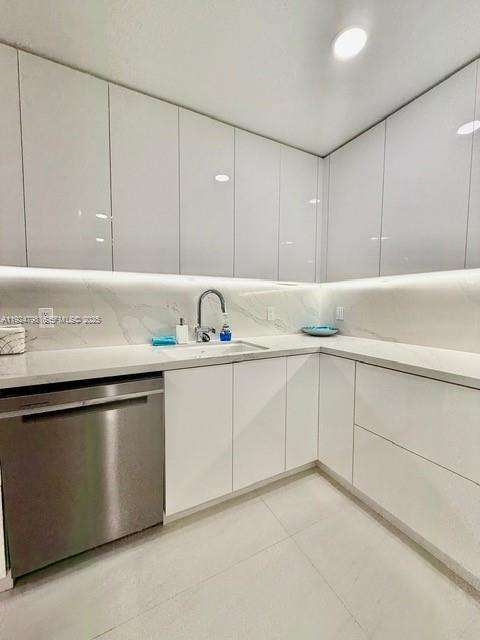 Small Image of 1100 ALTON RD #4D, Miami Beach Number 3