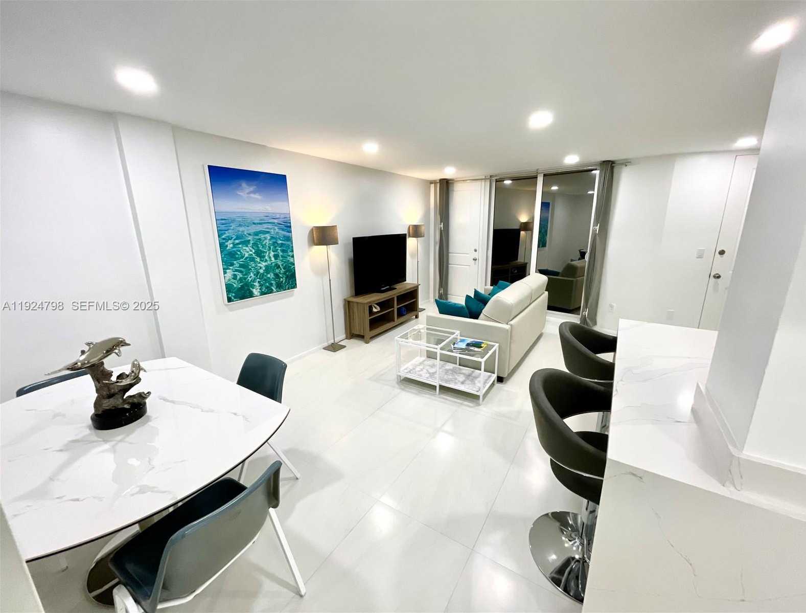Small Image of 1100 ALTON RD #4D, Miami Beach Number 9
