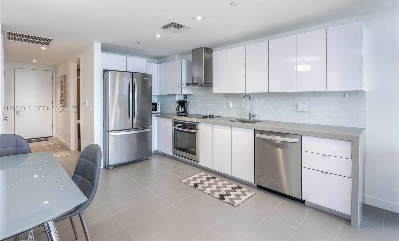 Imagen de Pequeño Objeto