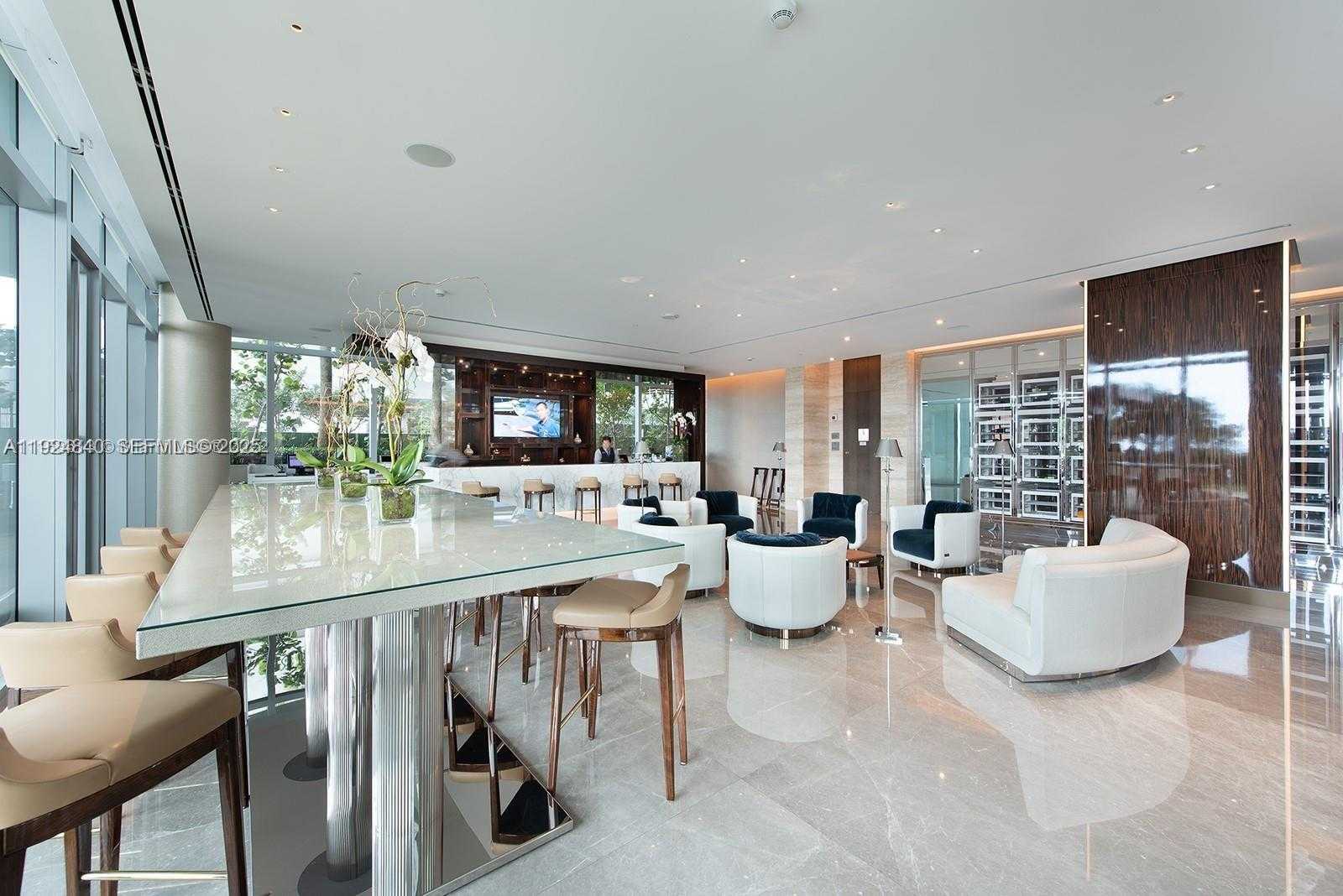 Imagen de Pequeño Objeto