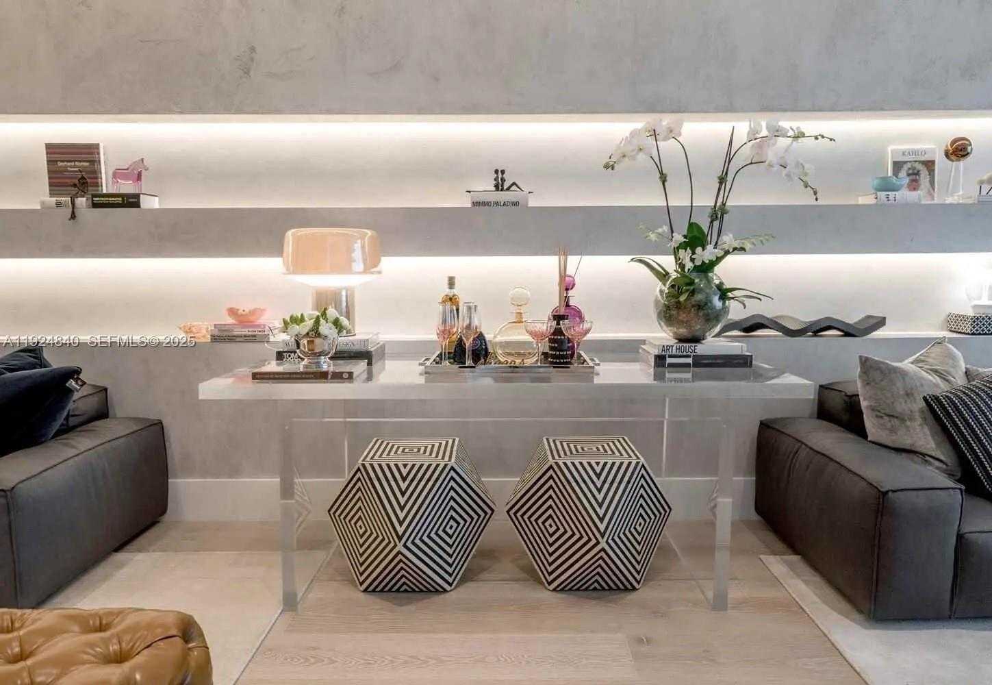 Imagen de Pequeño Objeto